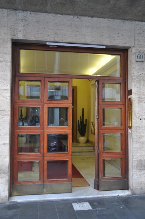 Domus Cavour Guest House Rome Exterior photo