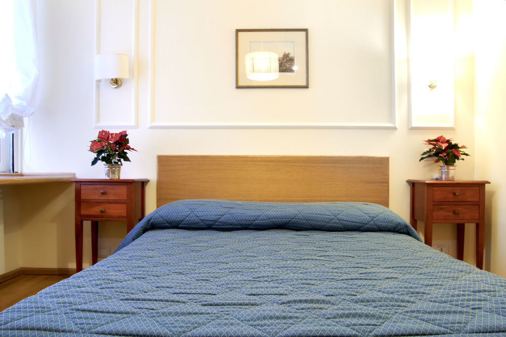 Domus Cavour Guest House Rome Exterior photo