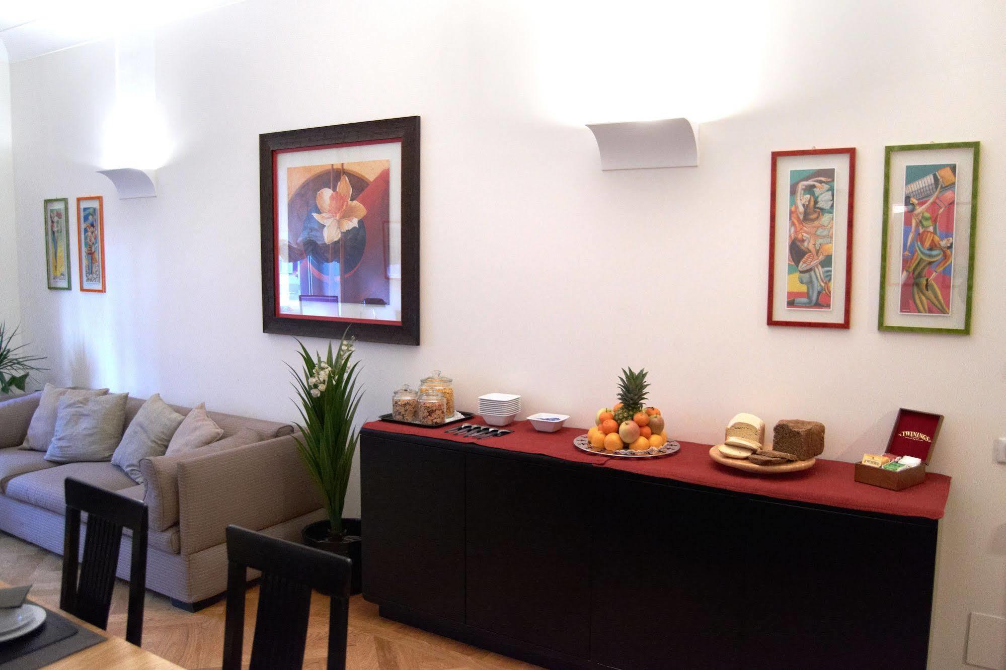 Domus Cavour Guest House Rome Exterior photo